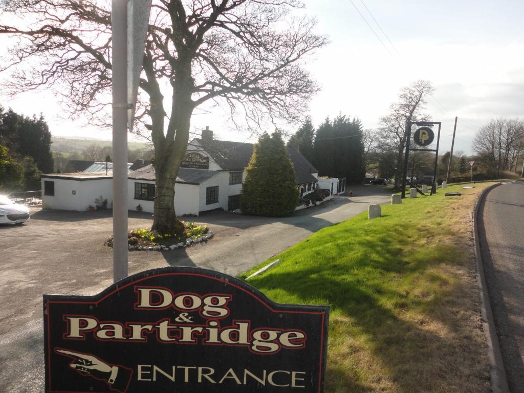 The Dog & Partridge Country Inn Ашборн Номер фото